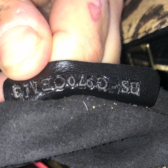 SOLD Authentic Studded Valentino  🐆 - Picture 11 of 11